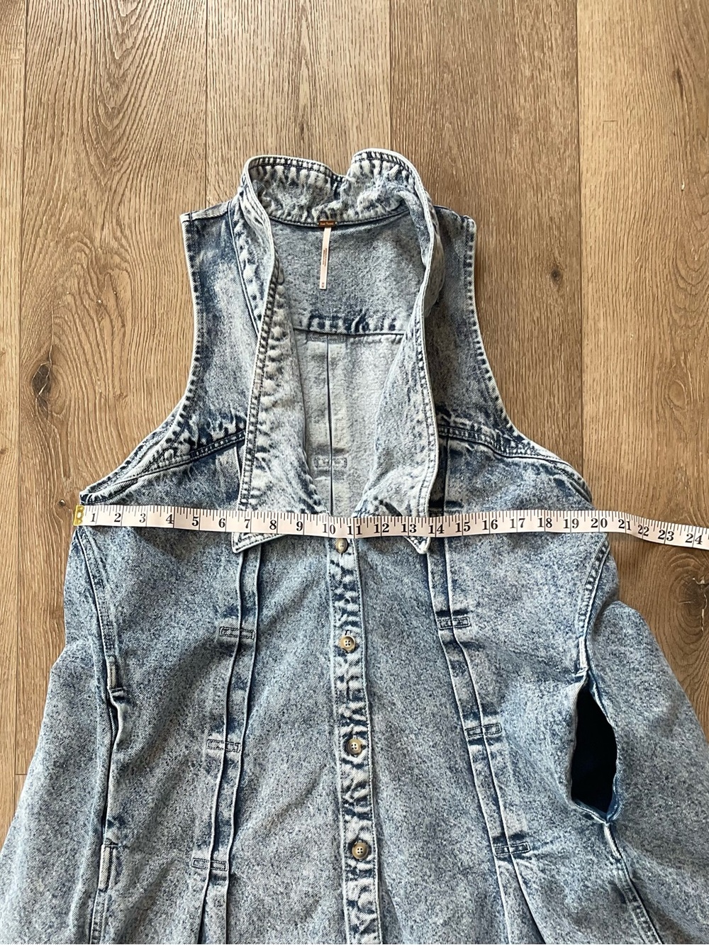 Free People Katie Denim Acid Wash Halter Mini Dress in Light Blue Size Medium - Picture 14 of 14